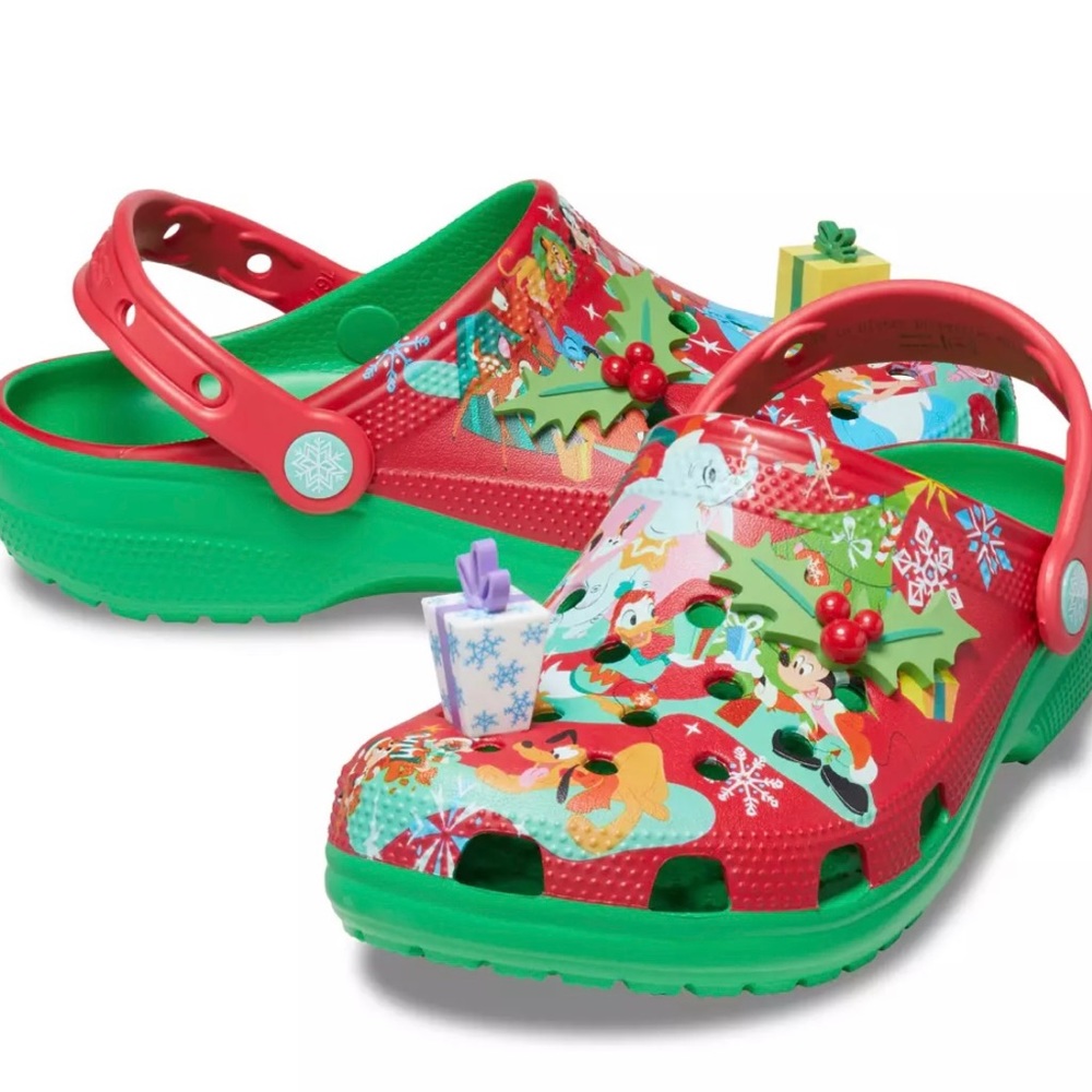 2023 Disney Christmas Crocs 🎄 💚❤️